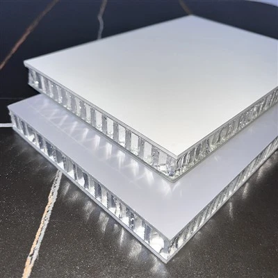 Vatrootporna kontrola broja Reljefno cvijeće Metalni kvadratni stropovi Oblaganje aluminijskim stropnim pločama Uredska zgrada