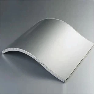 Aluminijska saćasta zakrivljena ploča